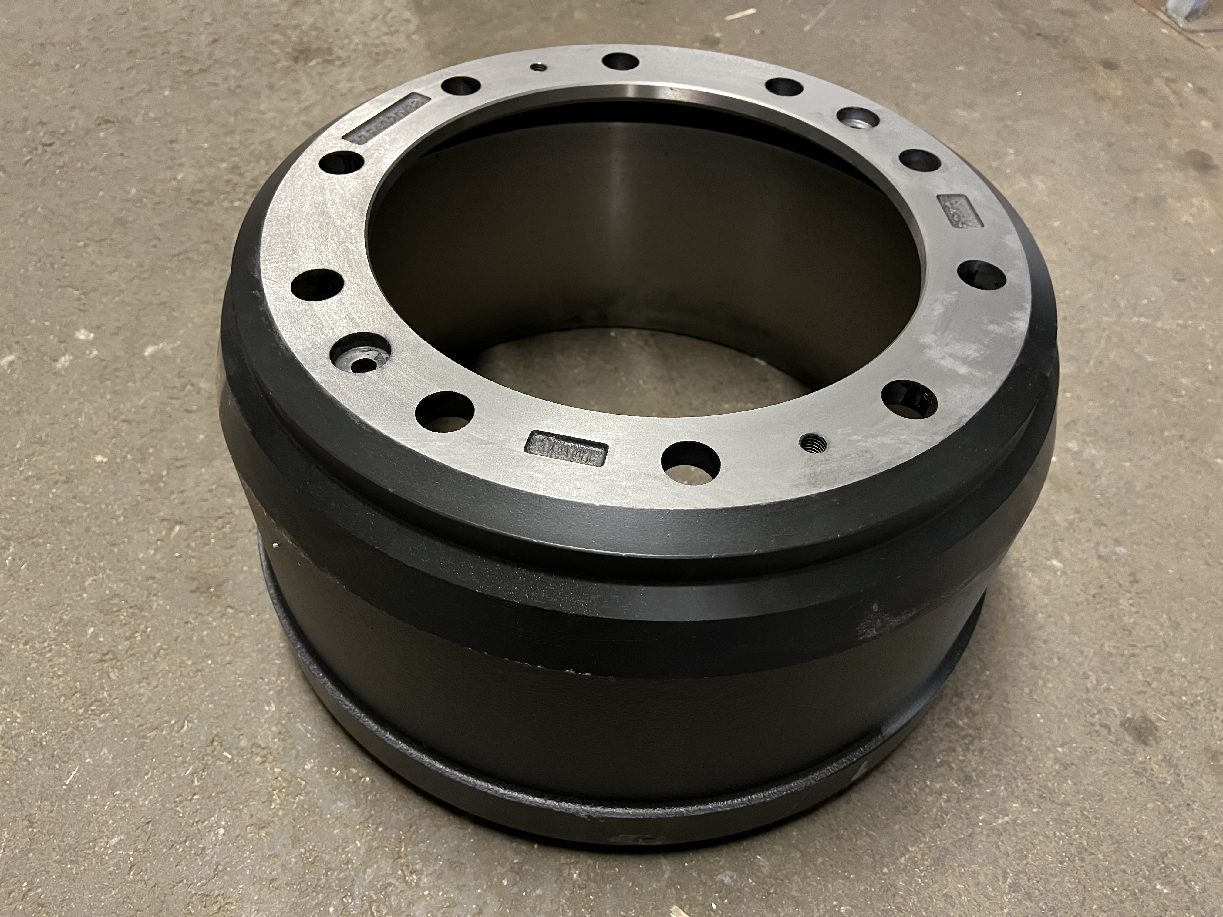 Bubon brzdy PANAV UNI SPECI�L �. oblo�en� 180 mm / otvory 22 mm / s.o.282mm