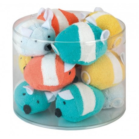 Hra�ka frot� my�